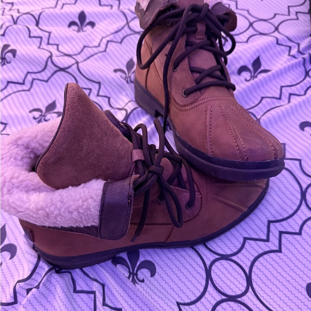 UGG Women's Lace Up Brown Boots